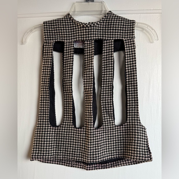 Vintage Tops - 1960’s Century of Boston Open Cage MOD top